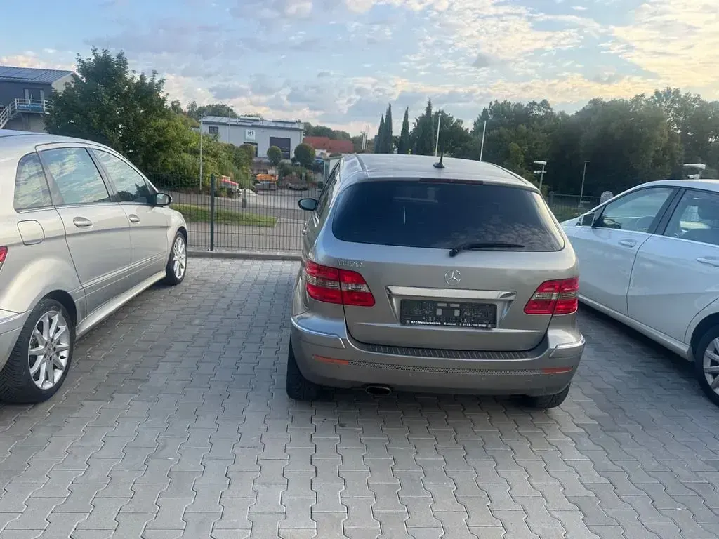 Gebraucht Mercedes B200 136 PS (100 kW) 2006 Grau Van / Kleinbus