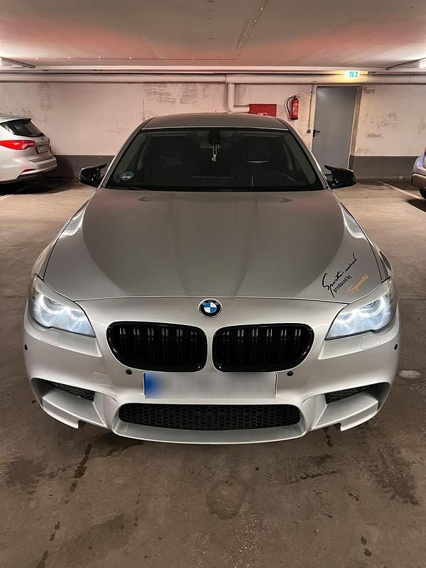 Gebraucht BMW 520 184 PS (135 kW) 2011 Silber Kombi