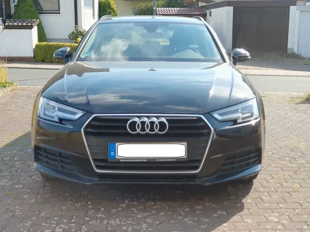 Gebraucht Audi A4 190 PS (139 kW) 2019 Schwarz Kombi