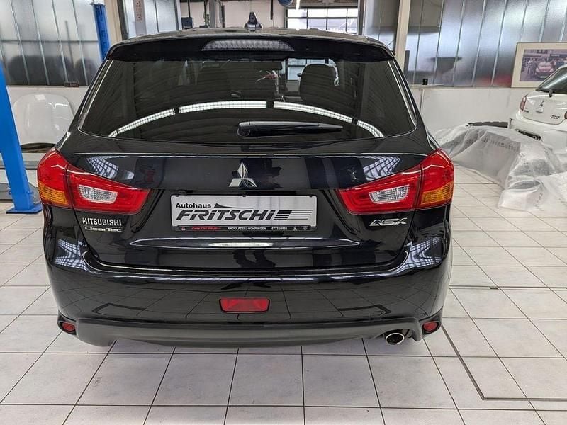 Gebraucht Mitsubishi ASX Plus 114 PS (83 kW) 2017 Schwarz SUV