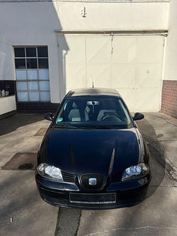 Gebraucht Seat Ibiza 75 PS (55 kW) 2004 Schwarz Kleinwagen