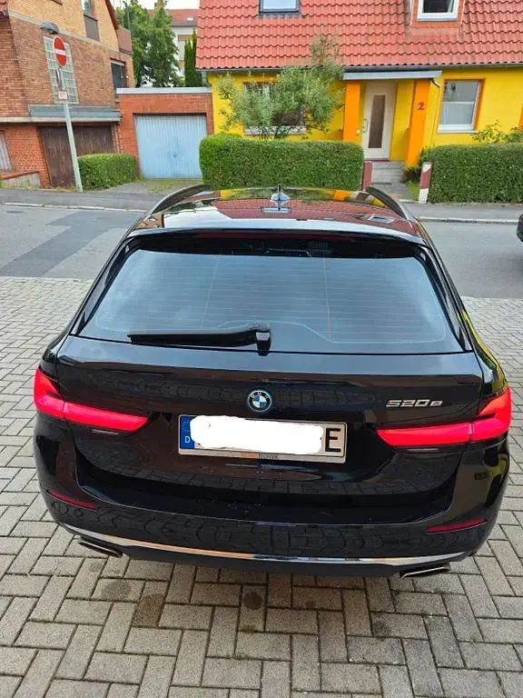 Gebraucht BMW 520 Luxury Line 204 PS (150 kW) 2022 Schwarz Kombi