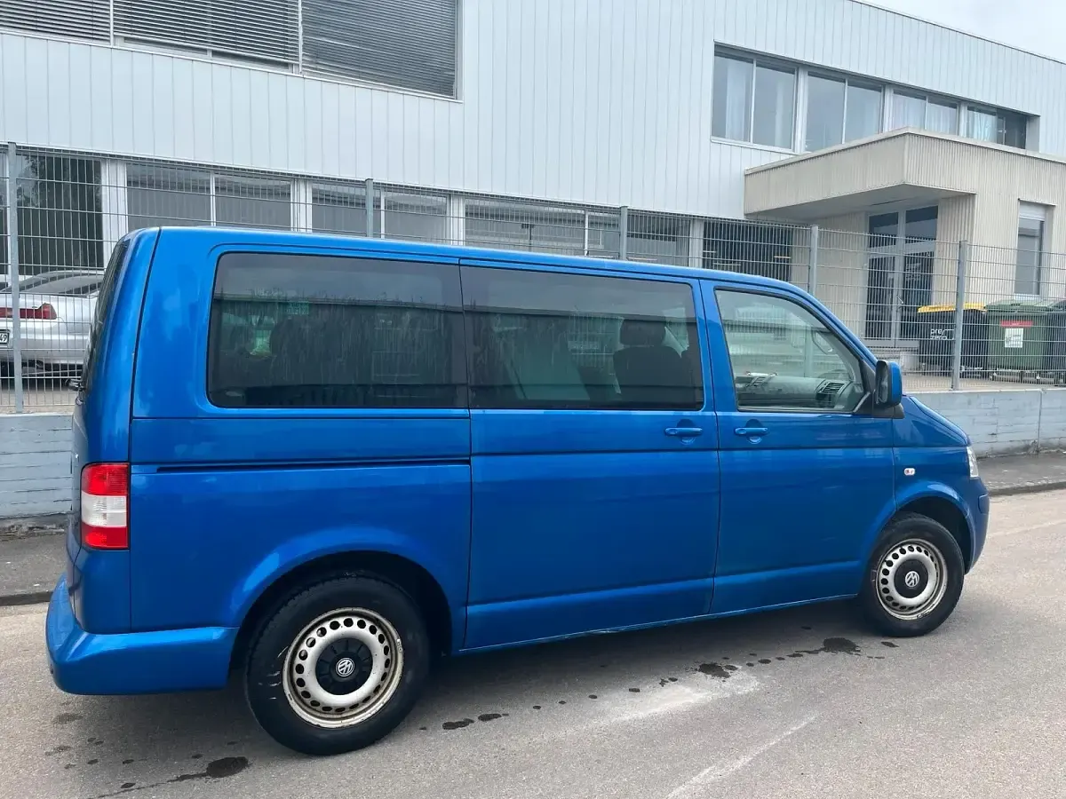 Używany VW T5 Startline 2008 Niebieski Van