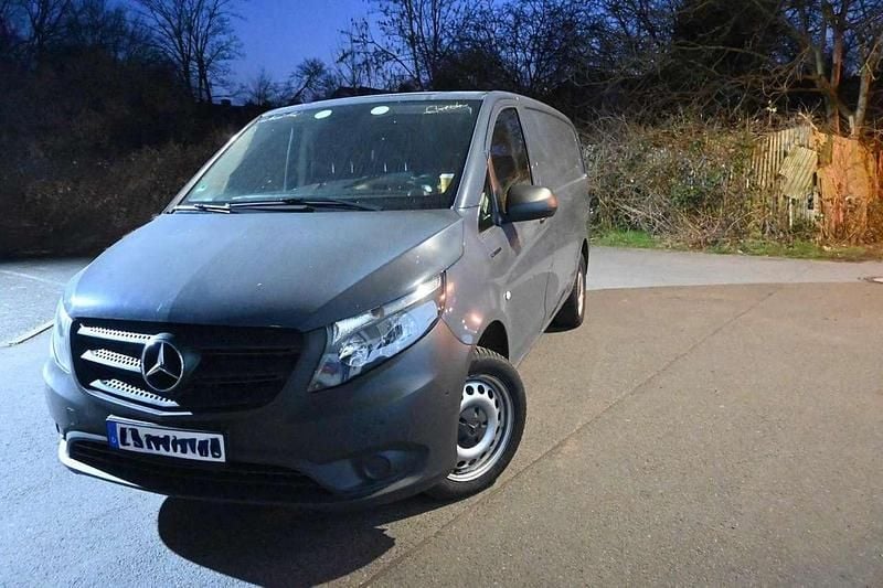 Gebraucht Mercedes e-Vito 85 kW (116 PS) 2020 Blau Van