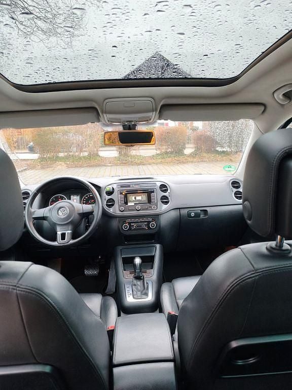 Gebraucht VW Tiguan 140 PS (102 kW) 2012 Grau SUV