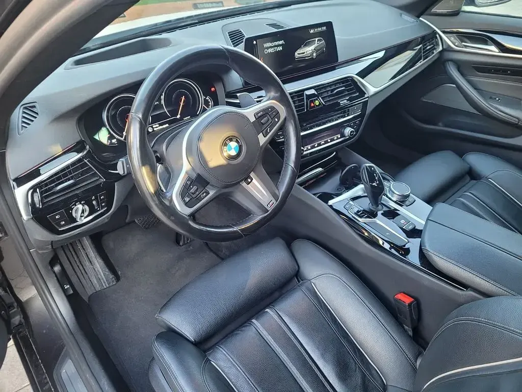 Gebraucht BMW 540 Performance 340 PS (250 kW) 2018 Grau Kombi