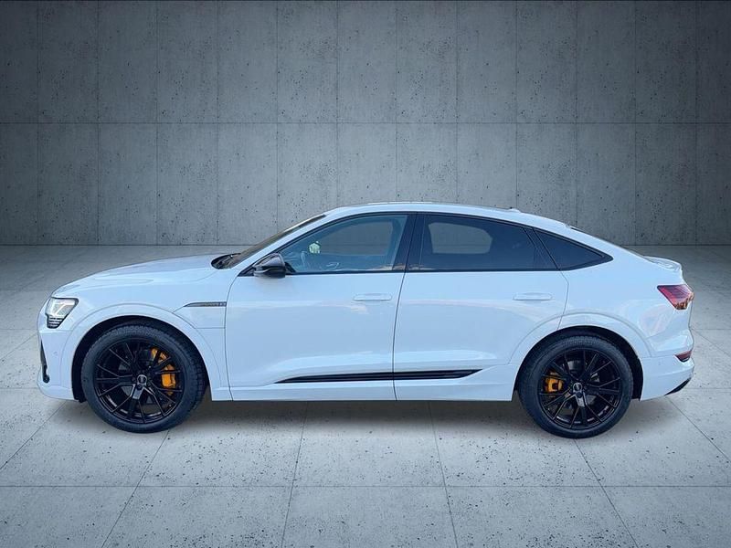 Gebraucht Audi e-tron Sportback S-Line 230 kW (313 PS) 2022 Gletscherweiß metallic SUV