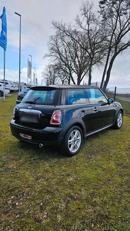 Gebraucht Mini ONE 75 PS (55 kW) 2012 Schwarz Kleinwagen