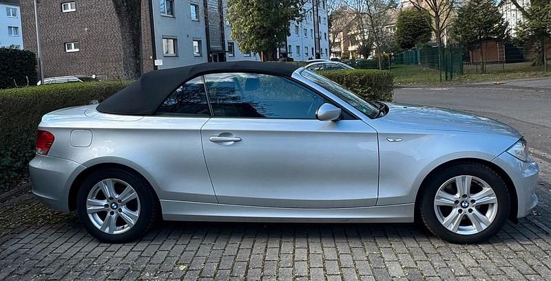 Gebraucht BMW 118 Cabriolet 143 PS (105 kW) 2008 Silber Cabrio