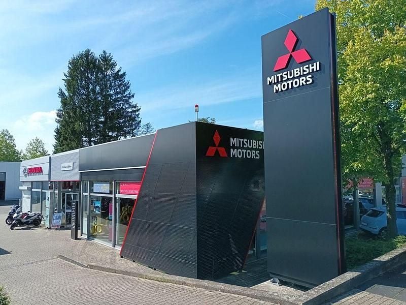 Gebraucht Mitsubishi Space Star Select+ 71 PS (52 kW) 2024 Rot Kleinwagen