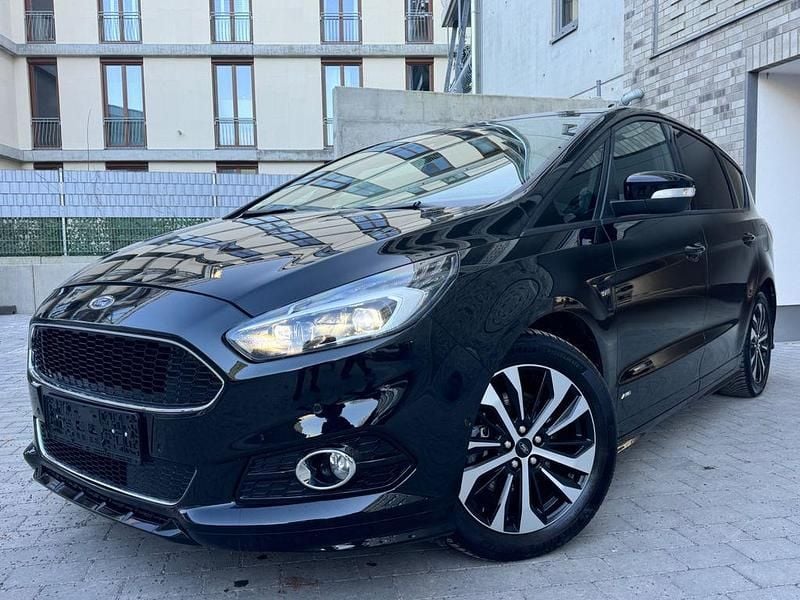 Gebraucht Ford S-MAX ST-Line 190 PS (139 kW) 2019 Schwarz Van / Kleinbus
