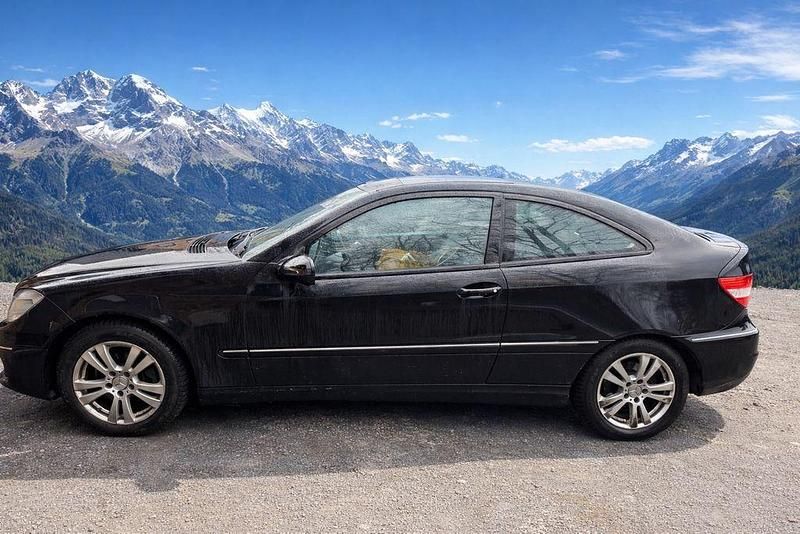 Gebraucht Mercedes CLC220 150 PS (110 kW) 2009 Schwarz Kleinwagen