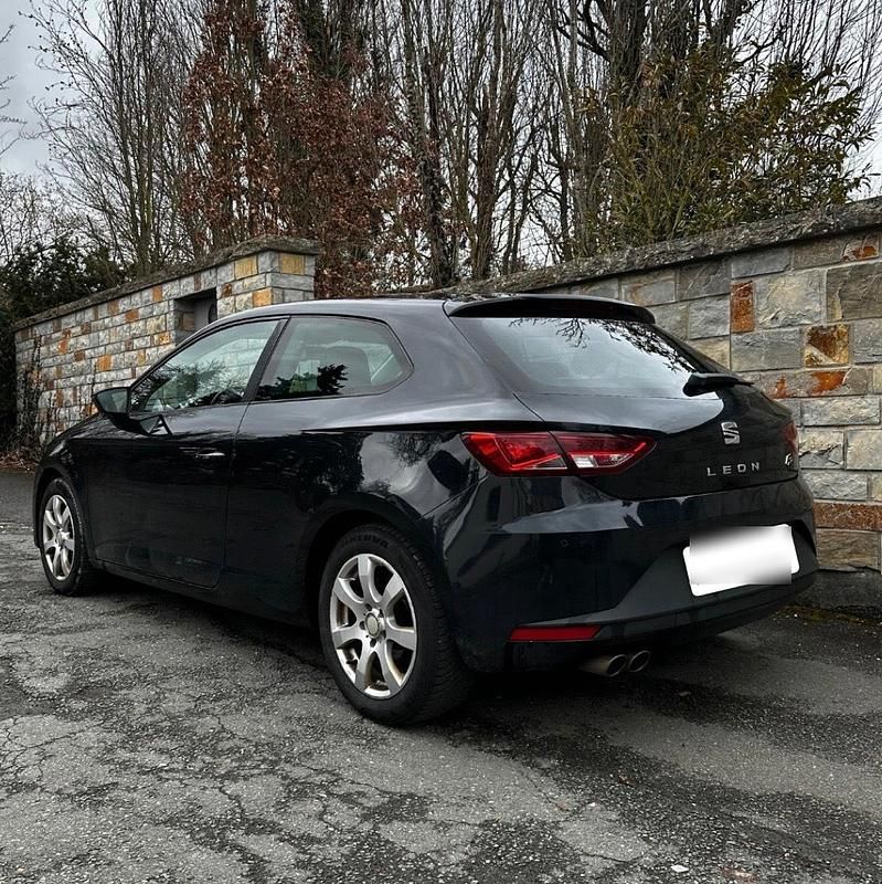 Używany Seat Leon FR 140 KM (102 kW) 2013 Czarny Coupe