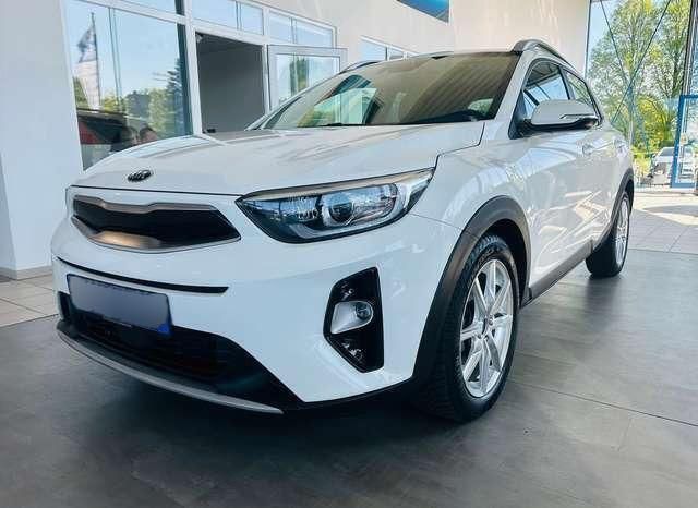 Weiß Gebraucht 2020 Kia Stonic Spirit SUV | 19.520 € (Teuer) - Bild 1/1
