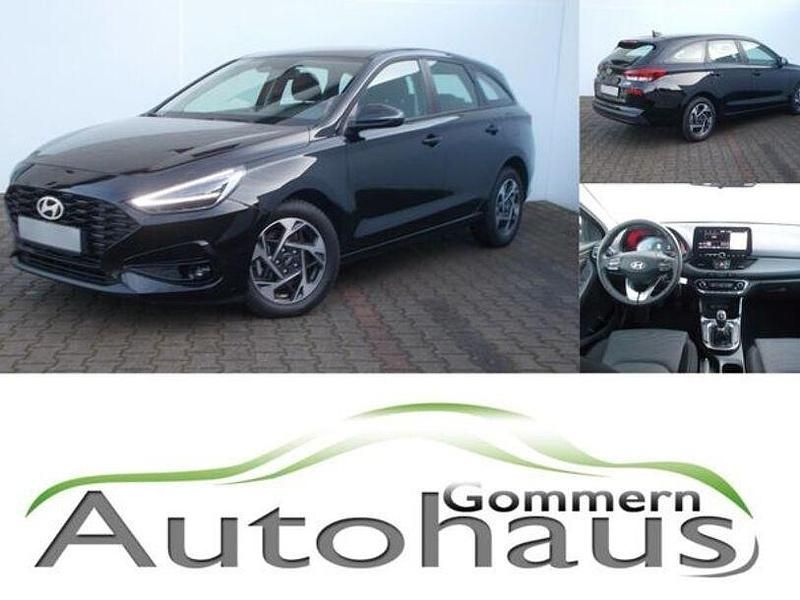 Gebraucht Hyundai i30 Trend 101 PS (74 kW) 2024 Schwarz Kombi