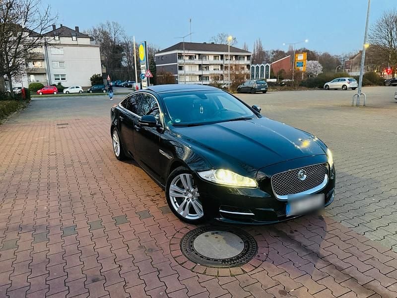 Gebraucht Jaguar XJ 275 PS (202 kW) 2012 Schwarz Limousine