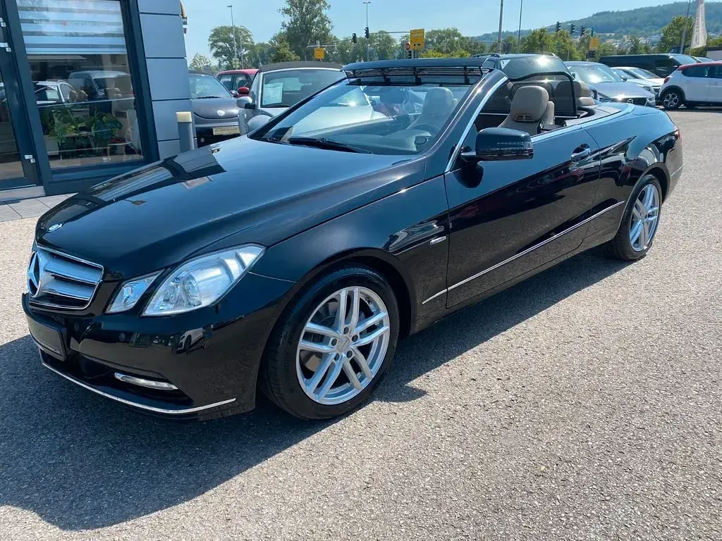 Gebraucht Mercedes E250 Avantgarde 204 PS (150 kW) 2012 Schwarz Cabrio