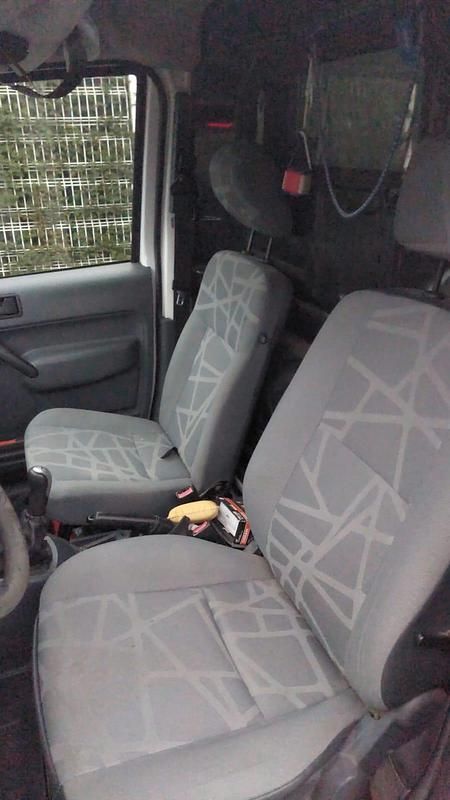 Gebraucht Ford Tourneo Connect 90 PS (66 kW) 2010 Weiß Van / Kleinbus