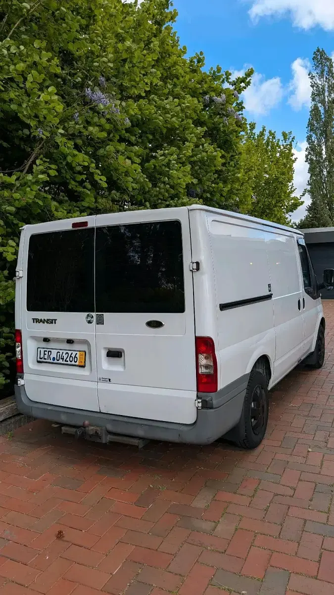 Gebraucht Ford Transit 85 PS (62 kW) 2009 Weiß Van / Kleinbus