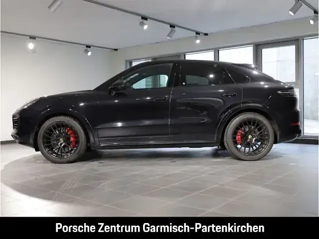 Gebraucht Porsche Cayenne Coupe GTS 460 PS (338 kW) 2020 Tiefschwarzmetallic SUV