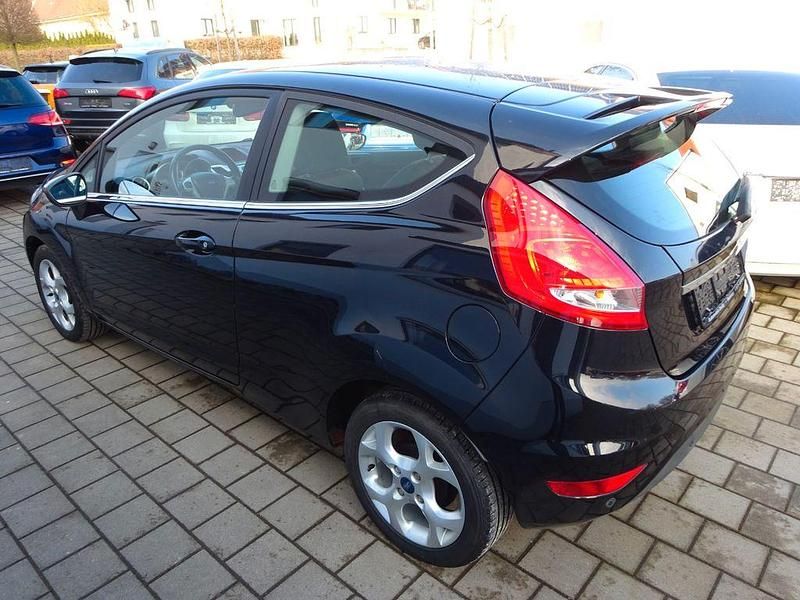 Gebraucht Ford Fiesta Titanium 82 PS (60 kW) 2009 Schwarz Kleinwagen