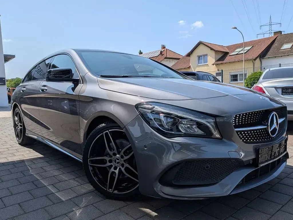 Gebraucht Mercedes CLA200 AMG 136 PS (100 kW) 2019 Grau Coupé