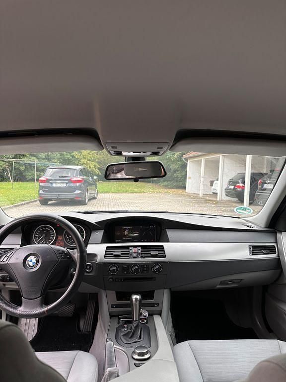 Grau Gebraucht 2005 BMW 525 Limousine | 4.000 € (Guter Preis) - Bild 1/4