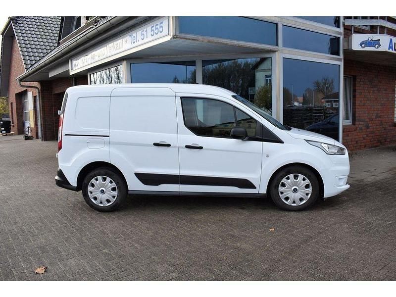 Gebraucht Ford Transit Trend 101 PS (74 kW) 2022 Frozen white Van