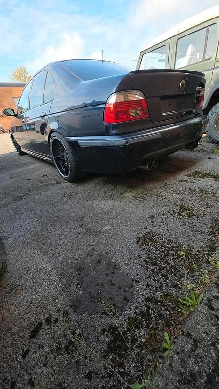 Second-hand BMW M5 Basis 400 CP (294 kW) 2000 Berlinǎ