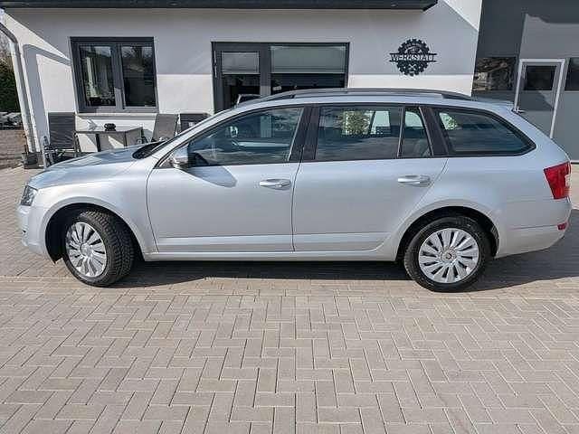 Gebraucht Skoda Octavia Ambition 140 PS (102 kW) 2013 Silber Kombi