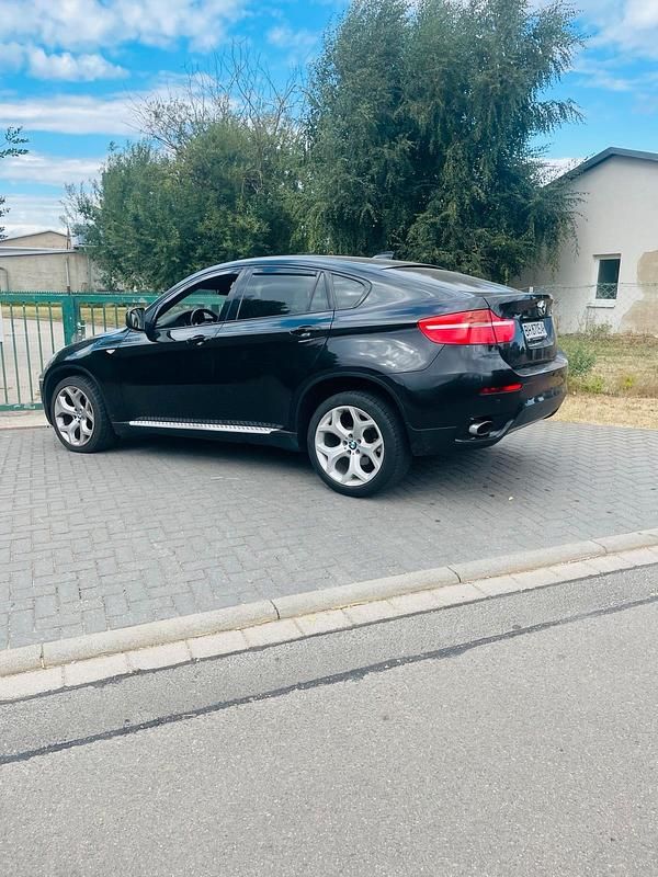 Schwarz Gebraucht 2010 BMW X6 SUV | 12.000 € (Guter Preis) - Bild 1/4