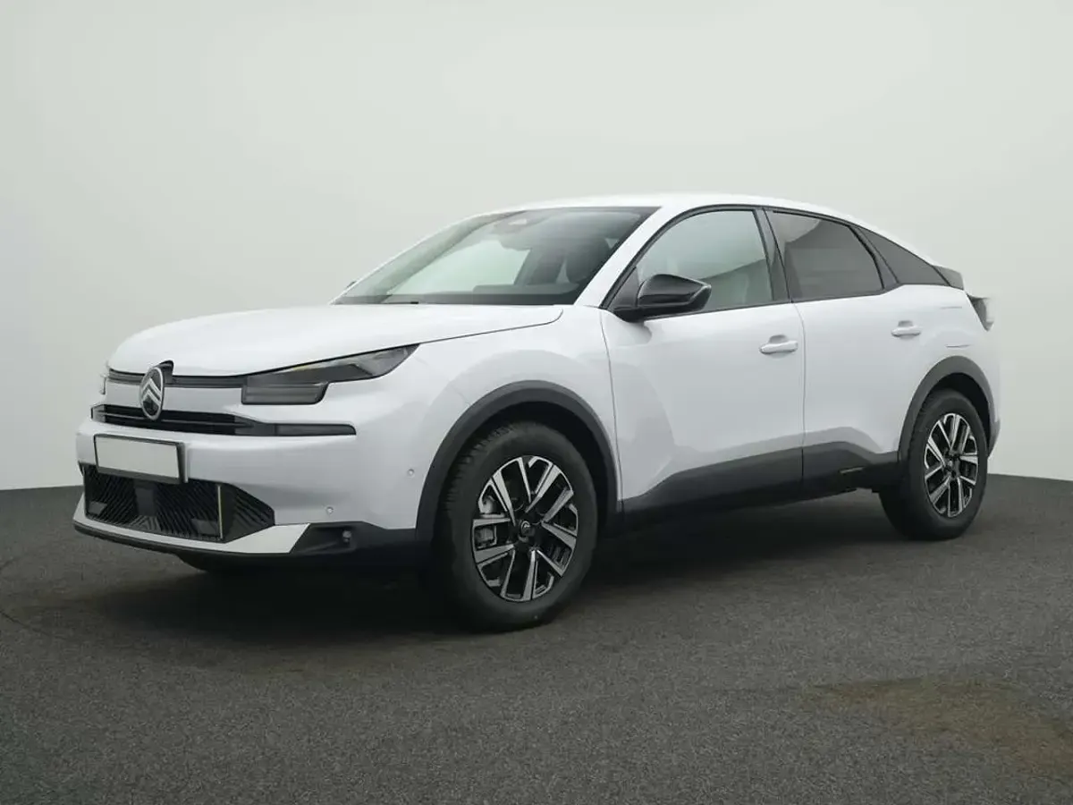 Neu Citroën C4 145 PS (106 kW) 2026 Okenit weiß metallic SUV