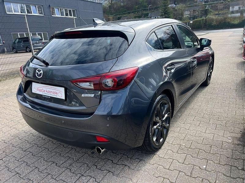 Gebraucht Mazda 3 Nakama 105 PS (77 kW) 2017 Meteor grey Limousine