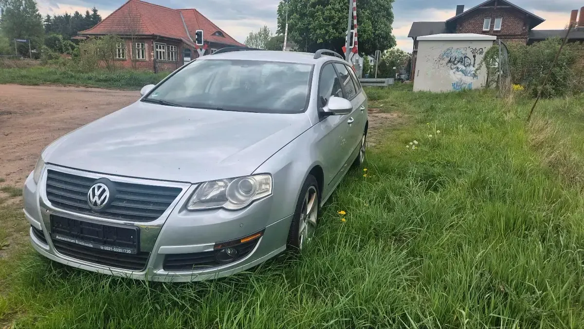 Używany VW Passat 2009 Srebrny Kombi
