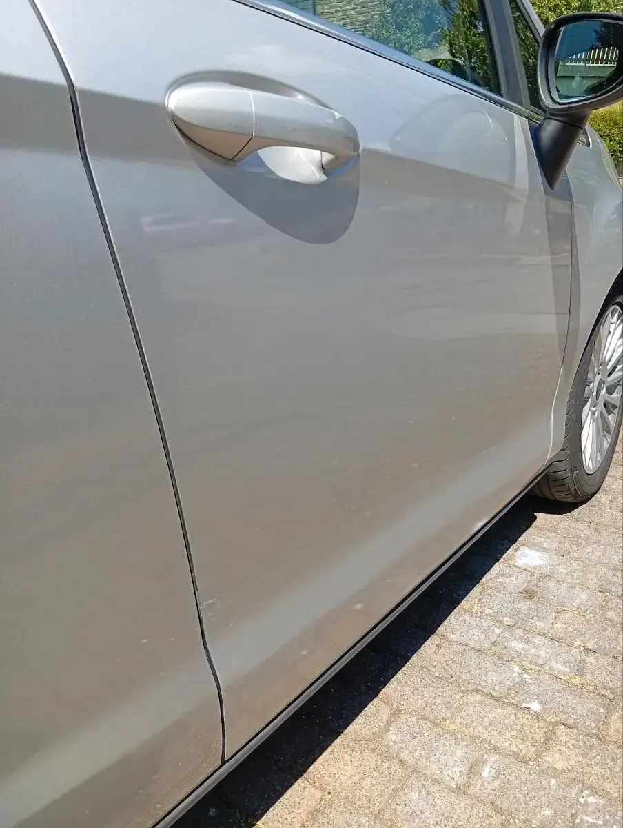 Gebraucht Ford B-MAX 105 PS (77 kW) 2014 Silber Van / Kleinbus