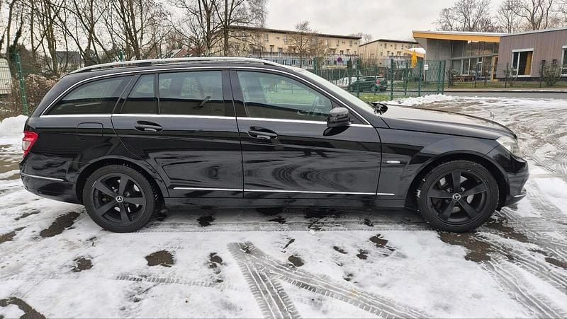 Gebraucht Mercedes C350 231 PS (169 kW) 2011 Schwarz Kombi