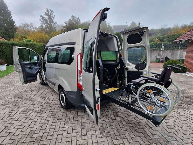 Second-hand Ford Transit Custom 105 CP (77 kW) 2018 Maro Monovolum