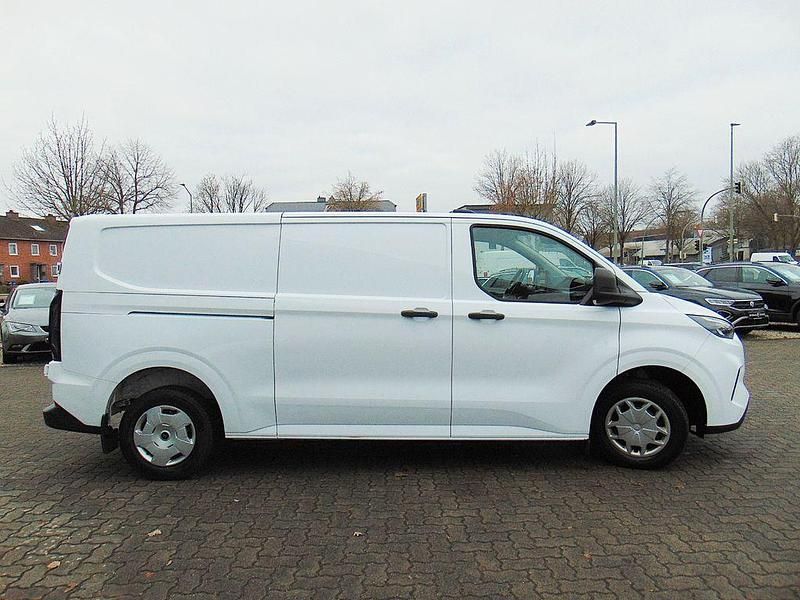 Gebraucht Ford Transit Custom Trend 136 PS (100 kW) 2024 Weiß Van / Kleinbus