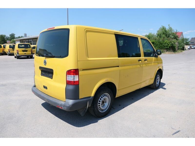 Gebraucht VW T5 84 PS (61 kW) 2012 Ginstergelb r1032 Van