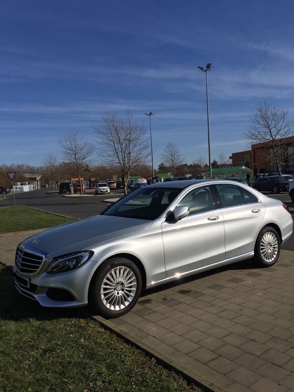 Silber Gebraucht 2017 Mercedes C180 Edition Limousine | 20.500 € (Fairer Preis) - Bild 1/4