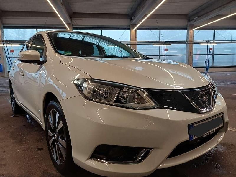 Weiß Gebraucht 2016 Nissan Pulsar N-Connecta Limousine | 7.000 € (Superpreis) - Bild 1/4