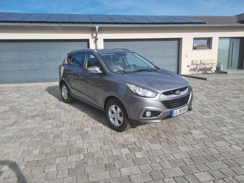 Gebraucht Hyundai ix35 Style 184 PS (135 kW) 2012 Grau SUV