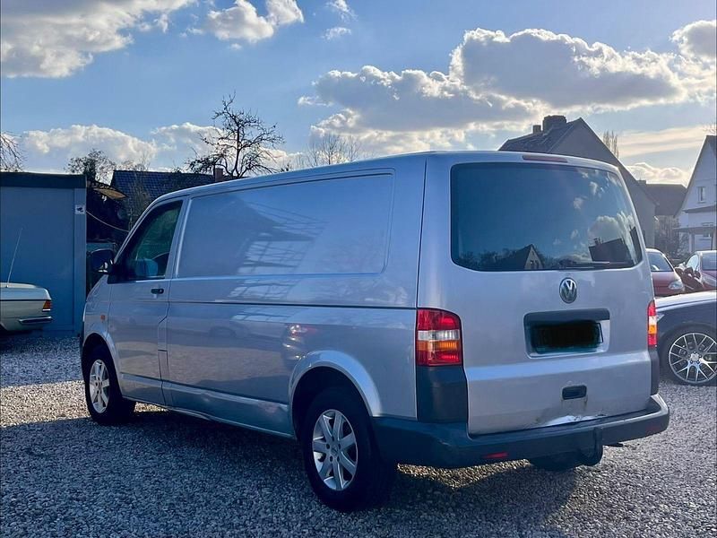 Gebraucht VW Transporter 131 PS (96 kW) 2005 Silber Van