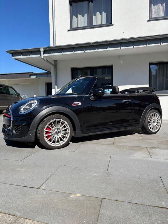 Gebraucht Mini John Cooper Works 231 PS (169 kW) 2017 Schwarz Kleinwagen