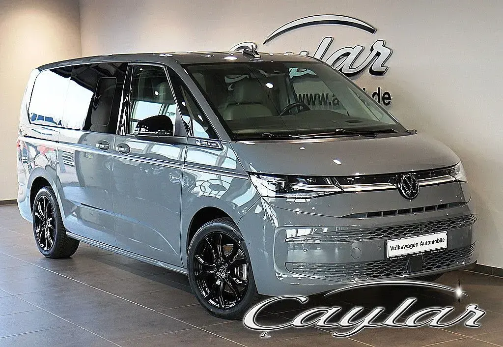 Usata VW T7 Style 150 CV (110 kW) 2025 Grigio Furgone