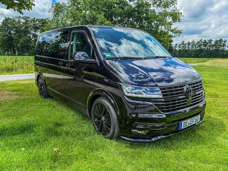 Schwarz Gebraucht 2020 VW T6.1 Highline Van | 51.100 € (Etwas zu teuer) - Bild 1/4