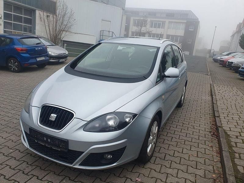 Gebraucht Seat Altea Stylance 160 PS (117 kW) 2010 Grau SUV
