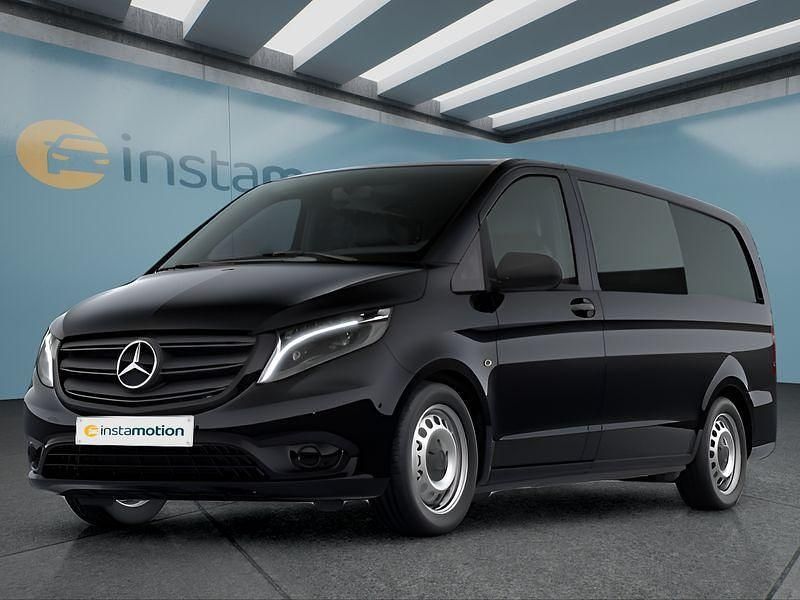 Schwarz Gebraucht 2020 Mercedes Vito Van / Kleinbus | 24.099 € (Teuer) - Bild 1/4