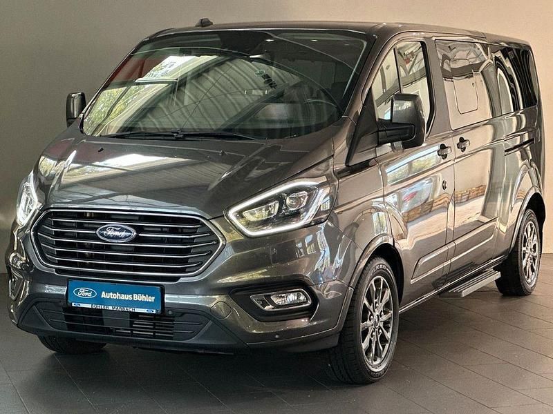 Magneticgrau (metallic) Gebraucht 2022 Ford Tourneo Custom Titanium X Van / Kleinbus | 30.990 € (Superpreis) - Bild 1/4