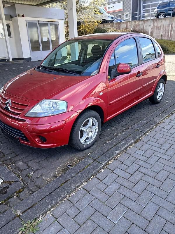 Gebraucht Citroën C3 60 PS (44 kW) 2010 Rot Kleinwagen